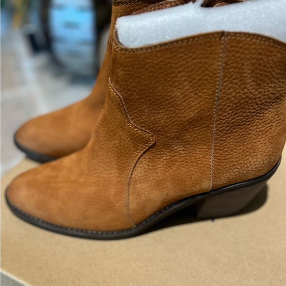 - Lucky Brand Marcos womens 8.5 bootie with box. - Picture 3 of 11